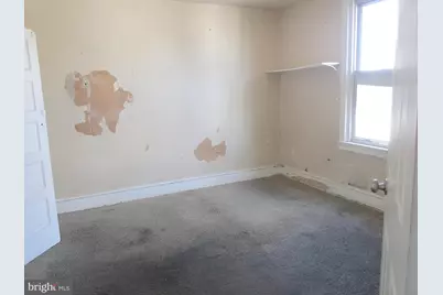 6527 Linmore Avenue, Philadelphia, PA 19142 - Photo 5