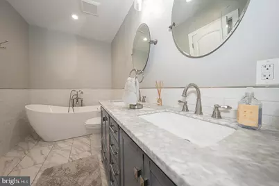 318 Emily Street, Philadelphia, PA 19148 - Photo 21
