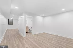 741 N Capitol St, Philadelphia, PA 19130 - Photo 43