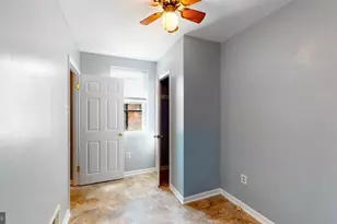 652 N 36th St, Philadelphia, PA 19104 - Photo 13