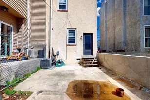 652 N 36th St, Philadelphia, PA 19104 - Photo 17