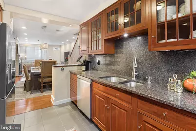 337 S Hicks Street, Philadelphia, PA 19102 - Photo 13