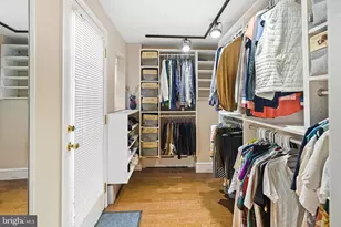 337 S Hicks St, Philadelphia, PA 19102 - Photo 21