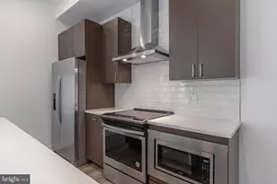 710 N 16th St, Philadelphia, PA 19130 - Photo 5