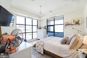 240 N 2nd St, Philadelphia, PA 19106 - Photo 9