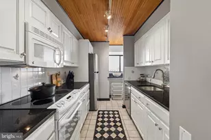 1420 Locust St, Philadelphia, PA 19102 - Photo 11