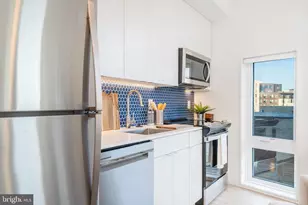 1131 N Front St, Philadelphia, PA 19123 - Photo 13