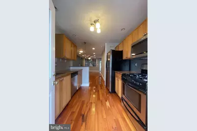 2907 S Sydenham Street, Philadelphia, PA 19145 - Photo 9