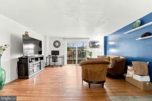 8913 Dewees St, Philadelphia, PA 19152 - Photo 11