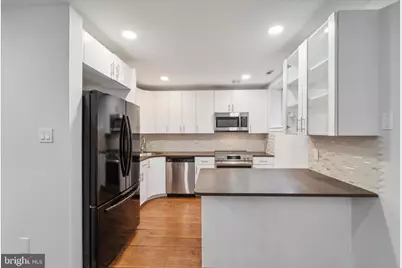 2040 Arch Street, Philadelphia, PA 19103 - Photo 9
