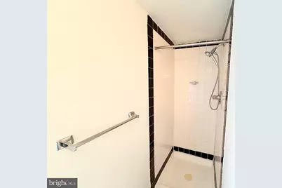 1209 Locust Street #3F, Philadelphia, PA 19107 - Photo 9