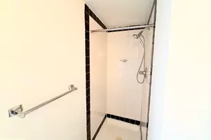 1209 Locust St, Philadelphia, PA 19107 - Photo 9