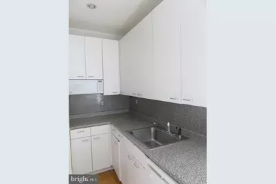 2114 Pine Street #3F, Philadelphia, PA 19103 - Photo 19