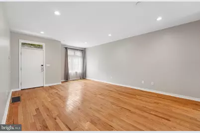 717 Fairmount Avenue, Philadelphia, PA 19123 - Photo 5