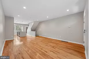 717 Fairmount Ave, Philadelphia, PA 19123 - Photo 3