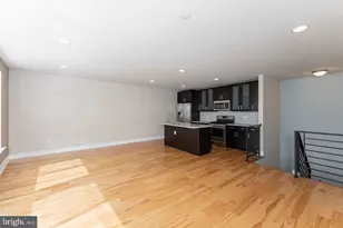 325 E Allen St, Philadelphia, PA 19125 - Photo 9