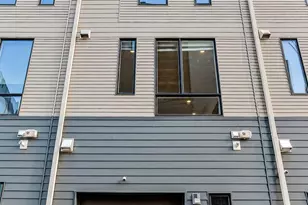447 Wallace St, Philadelphia, PA 19123 - Photo 3