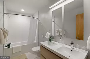 1720 Folsom St, Philadelphia, PA 19130 - Photo 23