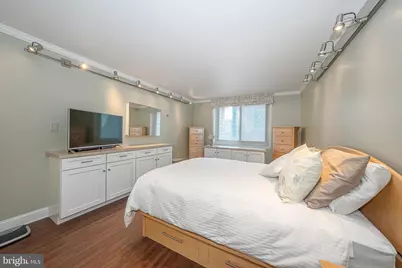 1919 Chestnut Street #1821, Philadelphia, PA 19103 - Photo 11