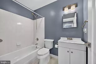 2715 Sears St, Philadelphia, PA 19146 - Photo 15