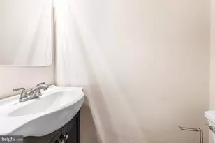 446 Markle St, Philadelphia, PA 19128 - Photo 15