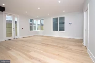810 N Uber St, Philadelphia, PA 19130 - Photo 11