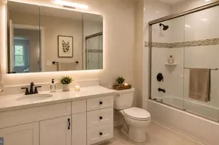 153 Benjamin Ct, Philadelphia, PA 19114 - Photo 31