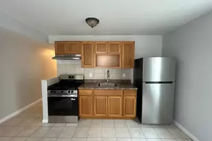 531 E Brinton St, Philadelphia, PA 19144 - Photo 1