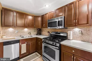 7334 Woodcrest Ave, Philadelphia, PA 19151 - Photo 5