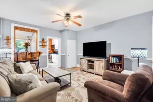 362 Martin St, Philadelphia, PA 19128 - Photo 9