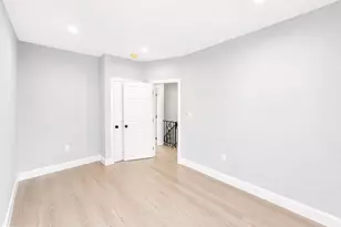 6649 Vandike St, Philadelphia, PA 19135 - Photo 9