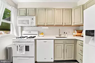 357 W Salaignac St, Philadelphia, PA 19128 - Photo 9