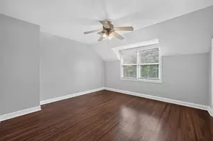 3 Lothian Pl, Philadelphia, PA 19128 - Photo 13