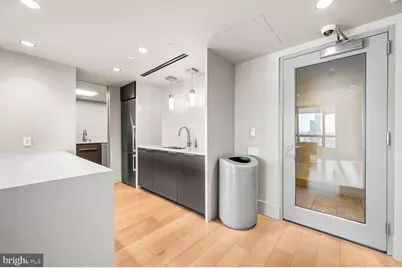 2018 Walnut Street #17F, Philadelphia, PA 19103 - Photo 15