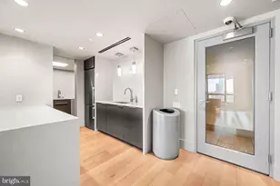 2018 Walnut St, Philadelphia, PA 19103 - Photo 15