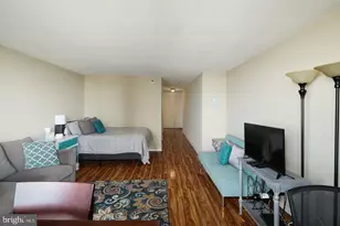2018 Walnut St, Philadelphia, PA 19103 - Photo 5
