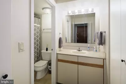 2018 Walnut Street #17F, Philadelphia, PA 19103 - Photo 11