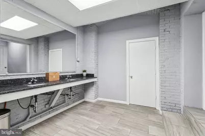 813 N 5th Street, Philadelphia, PA 19123 - Photo 31