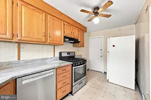 7959 Gilbert St, Philadelphia, PA 19150 - Photo 11