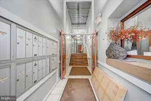 205 Cuthbert St, Philadelphia, PA 19106 - Photo 19
