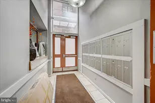 205 Cuthbert St, Philadelphia, PA 19106 - Photo 17