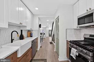 2536 S Philip St, Philadelphia, PA 19148 - Photo 13