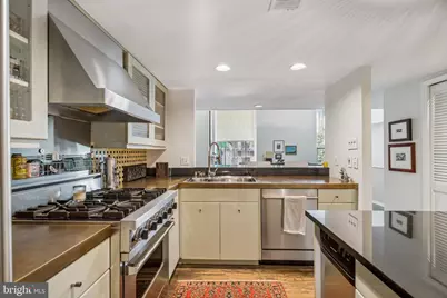 16 Saint James Court, Philadelphia, PA 19106 - Photo 13