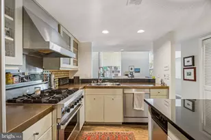 16 St James Ct, Philadelphia, PA 19106 - Photo 13