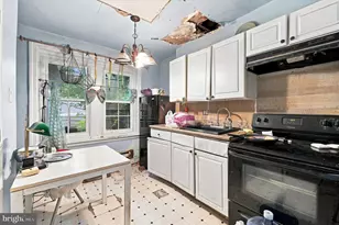 6208 Woodbine Ave, Philadelphia, PA 19151 - Photo 7