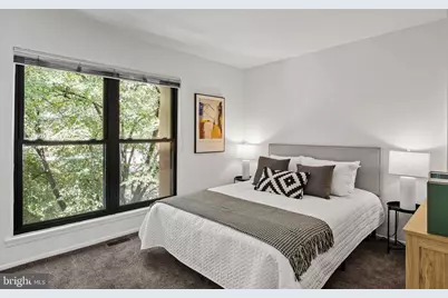 15 Hamilton Circle, Philadelphia, PA 19130 - Photo 17