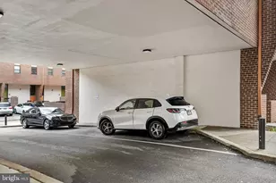 15 Hamilton Cir, Philadelphia, PA 19130 - Photo 25