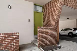 15 Hamilton Cir, Philadelphia, PA 19130 - Photo 23