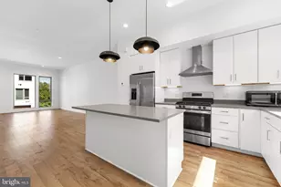 3118 Pierview Ln, Philadelphia, PA 19125 - Photo 3