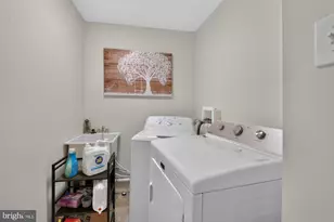 1655 S Bancroft St, Philadelphia, PA 19145 - Photo 17